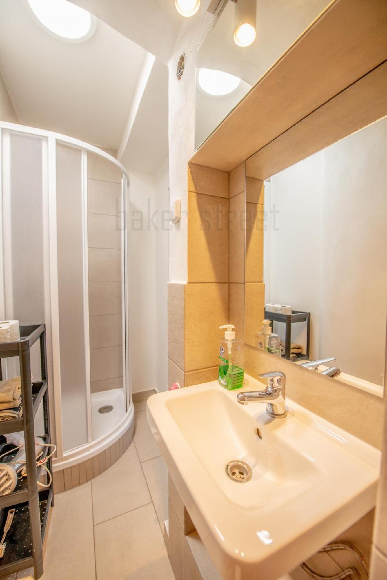Cozy Apartment Close To Palmovka Praag Buitenkant foto